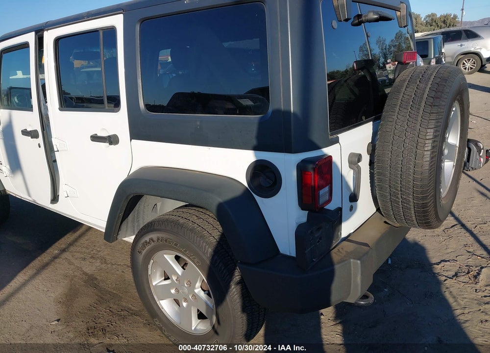 2016 JEEP WRANGLER UNLIMITED SPORT VIN: 1C4HJWDG5GL283224