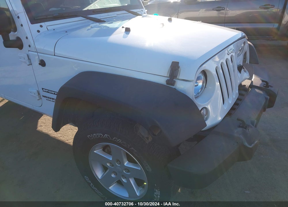 2016 JEEP WRANGLER UNLIMITED SPORT VIN: 1C4HJWDG5GL283224