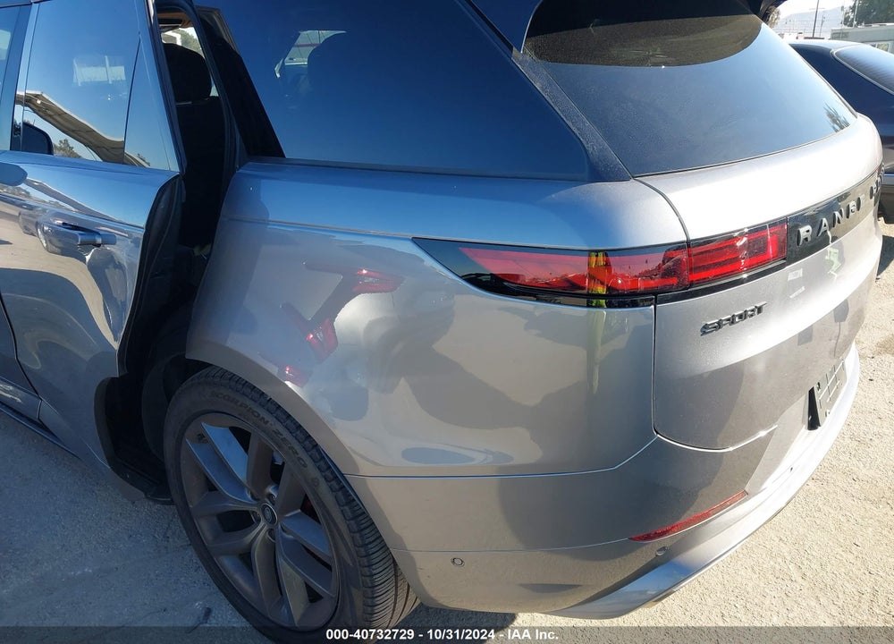 2023 LAND ROVER RANGE ROVER SPORT SE DYNAMIC VIN: SAL1L9FU4PA109021