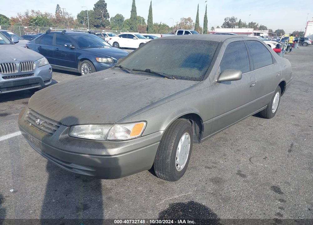 1999 TOYOTA CAMRY LE VIN: JT2BG22K7X0316528