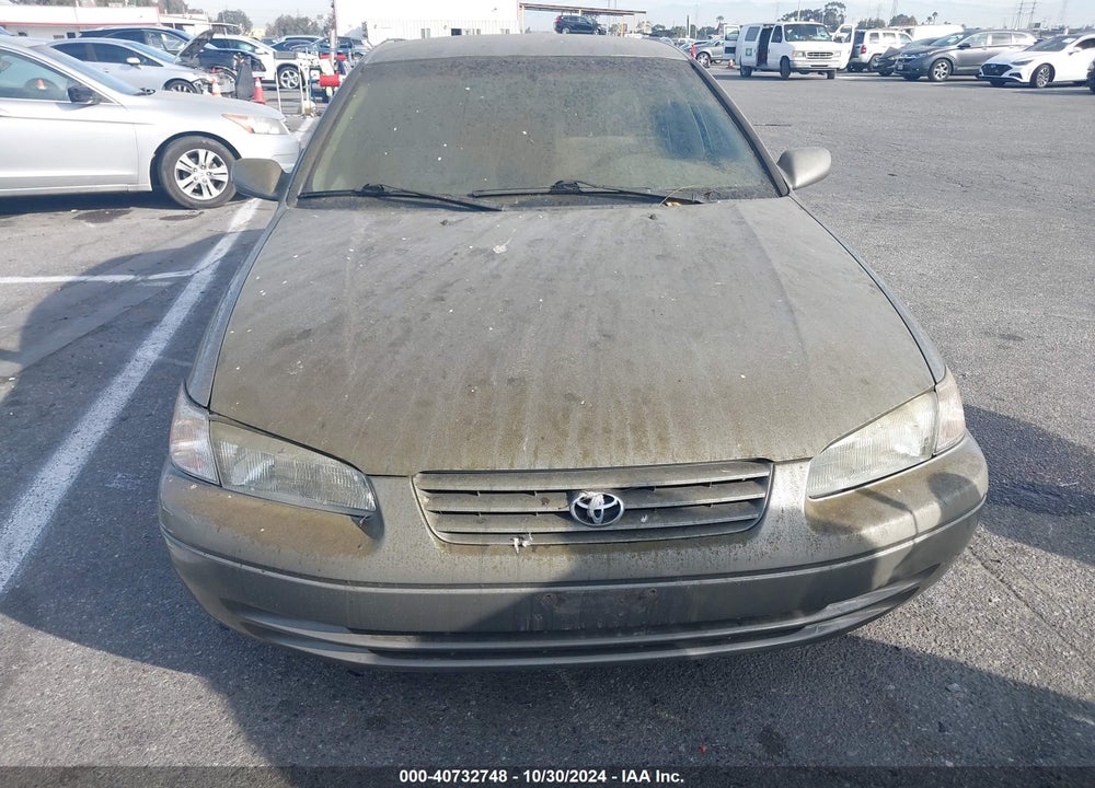 1999 TOYOTA CAMRY LE VIN: JT2BG22K7X0316528
