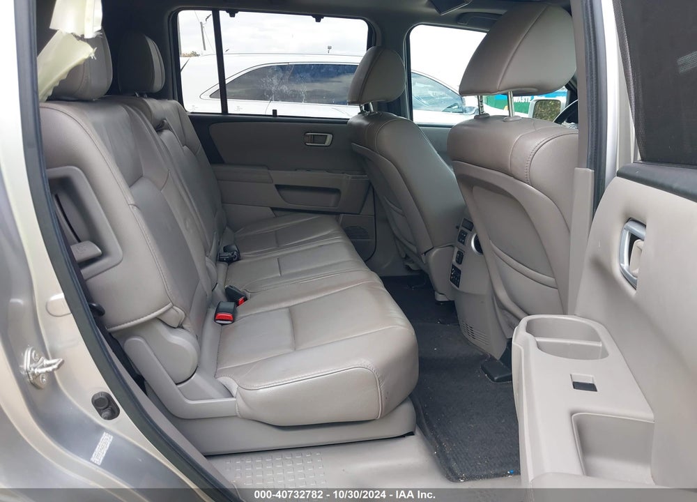 2012 HONDA PILOT TOURING VIN: 5FNYF3H96CB036206