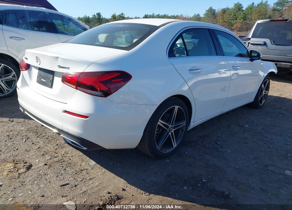 2022 MERCEDES-BENZ A 220 4MATIC VIN: W1K3G4FB4NJ361280