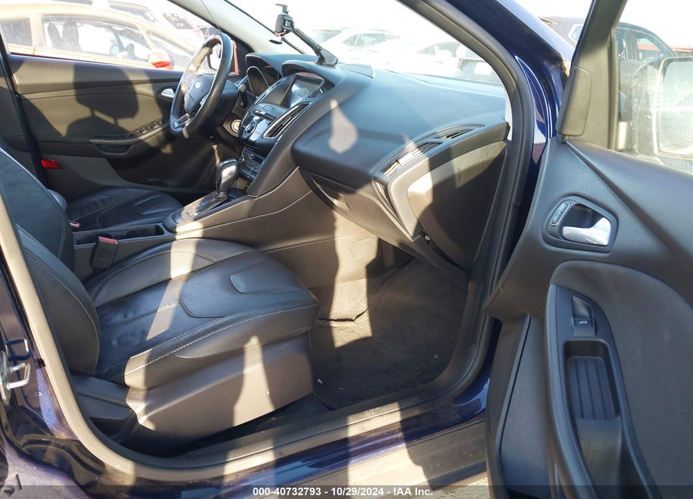 2016 FORD FOCUS SE VIN: 1FADP3F24GL234437