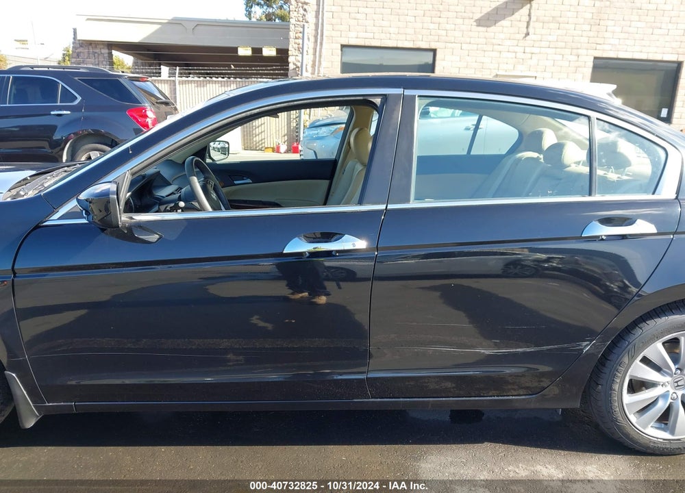 2011 HONDA ACCORD 3.5 EX-L VIN: 1HGCP3F83BA029448