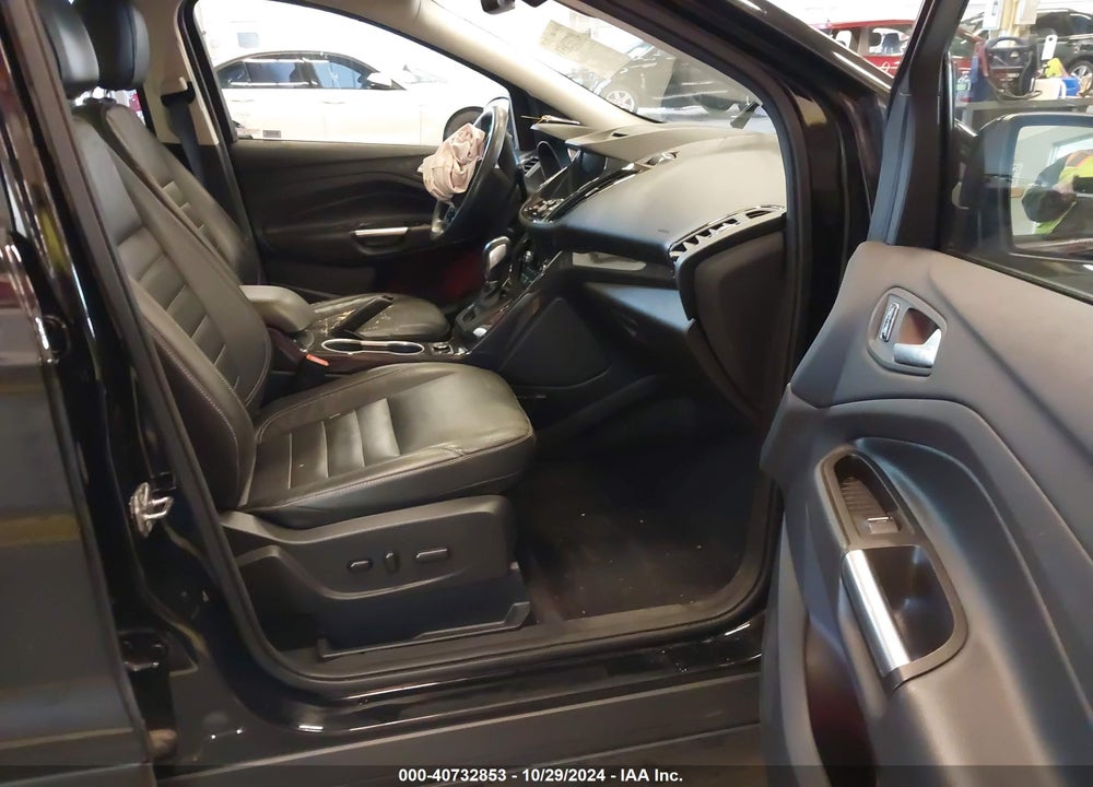 2016 FORD ESCAPE TITANIUM VIN: 1FMCU9J92GUB22389