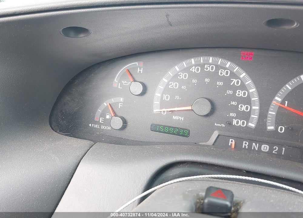 2002 FORD F-150 LARIAT/XLT VIN: 1FTRW08L12KB72470