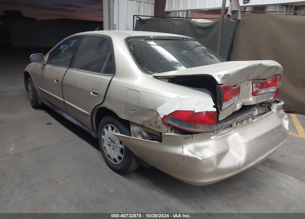 2001 HONDA ACCORD 2.3 LX VIN: JHMCG56411C031076