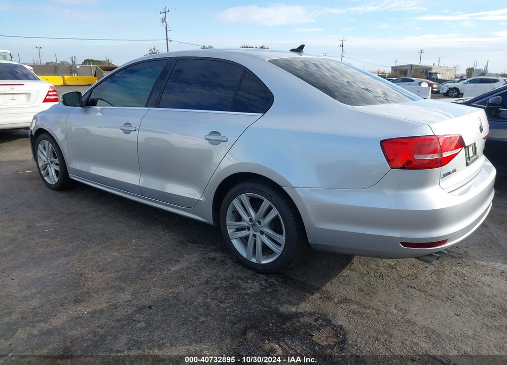 2015 VOLKSWAGEN JETTA 2.0L TDI SEL VIN: 3VWLA7AJ2FM341087