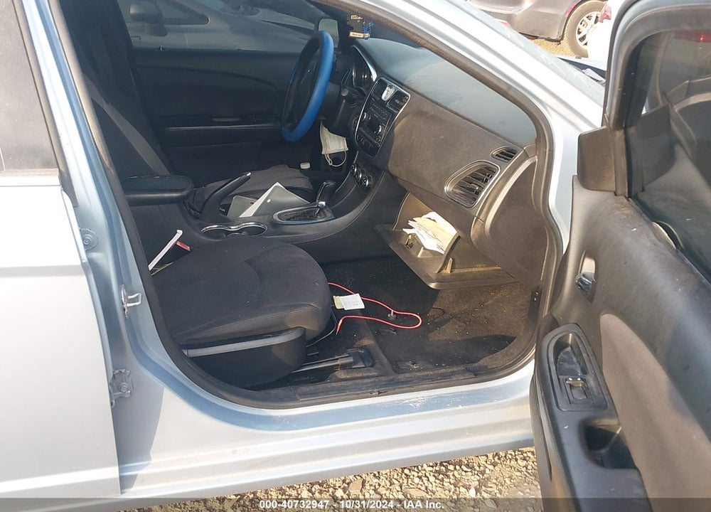 2014 CHRYSLER 200 LX VIN: 1C3CCBAB9EN207789