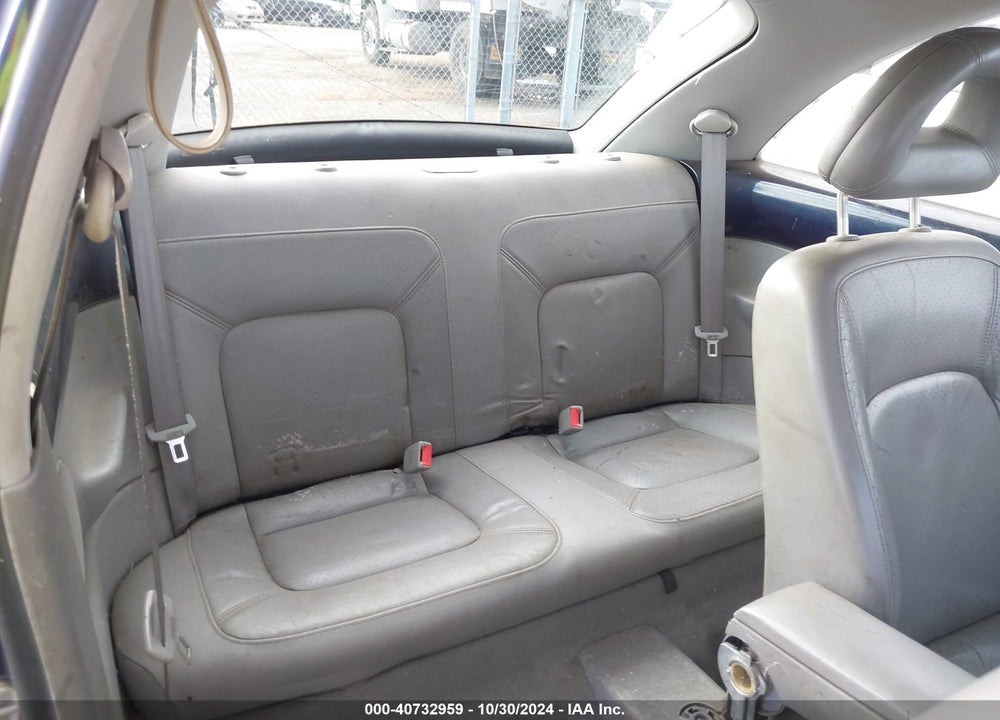 2001 VOLKSWAGEN NEW BEETLE GLX VIN: 3VWDD21C91M421687