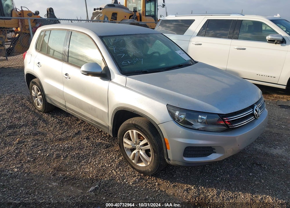 2013 VOLKSWAGEN TIGUAN S VIN: WVGAV3AX7DW610513
