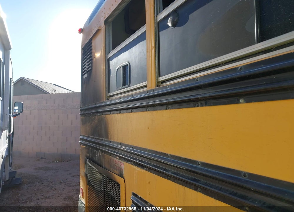 2002 BLUE BIRD SCHOOL BUS / TRANSIT BUS VIN: 1BABNBXA82F206116