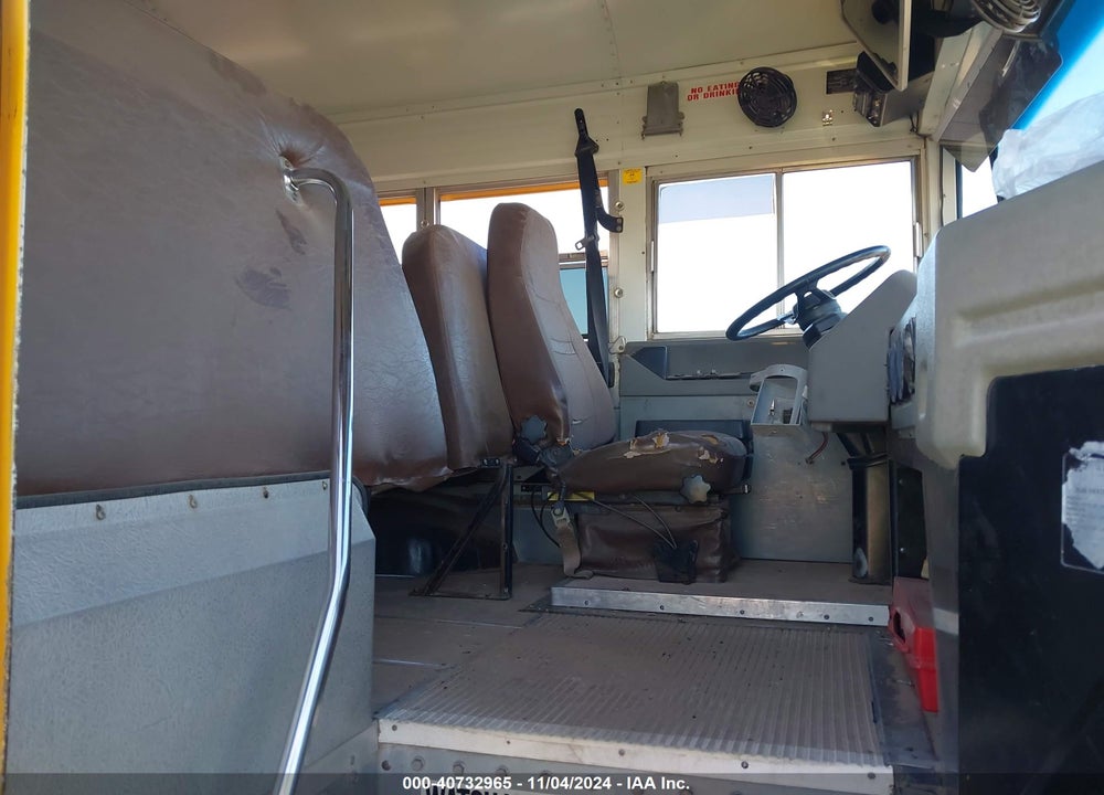 2002 BLUE BIRD SCHOOL BUS / TRANSIT BUS VIN: 1BABNBXA82F206116
