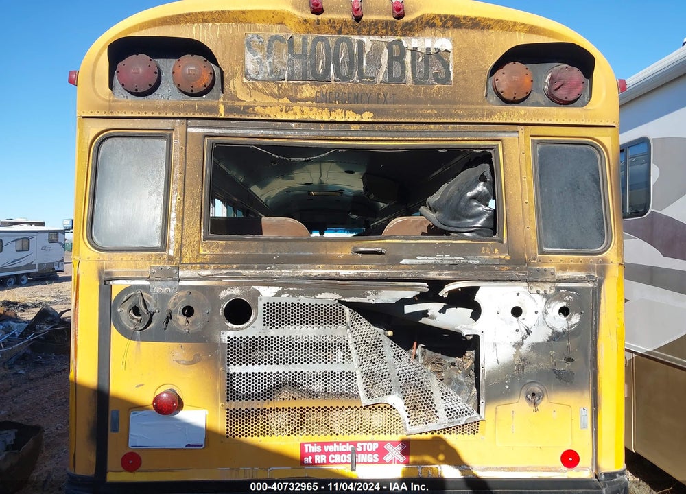 2002 BLUE BIRD SCHOOL BUS / TRANSIT BUS VIN: 1BABNBXA82F206116