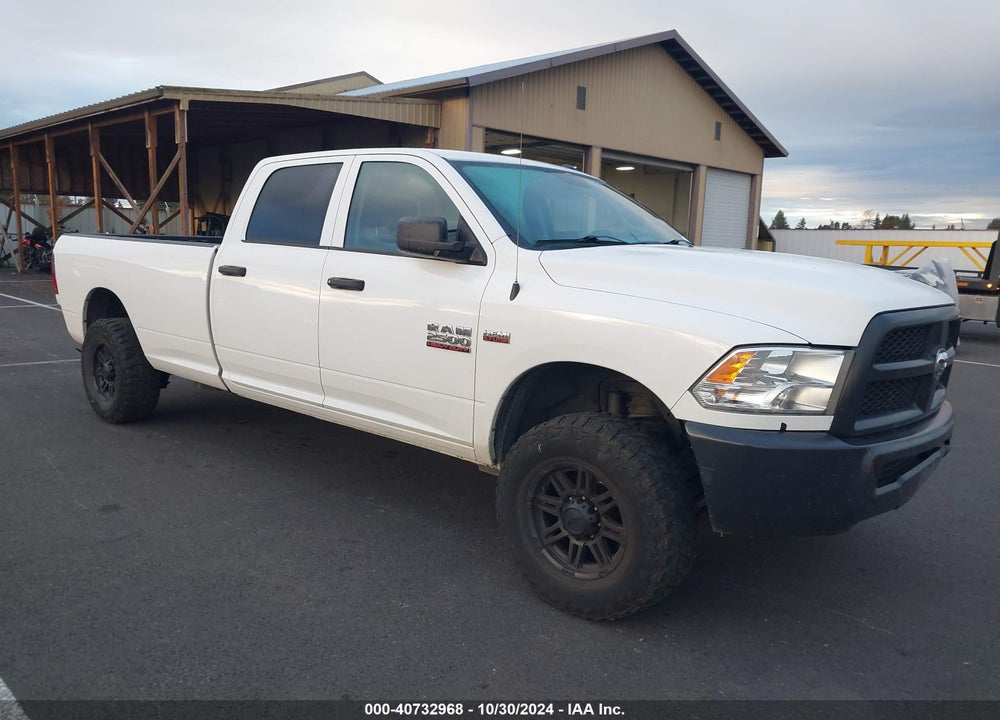 2018 RAM 2500 TRADESMAN 4X2 8' BOX VIN: 3C6TR4HT4JG247731