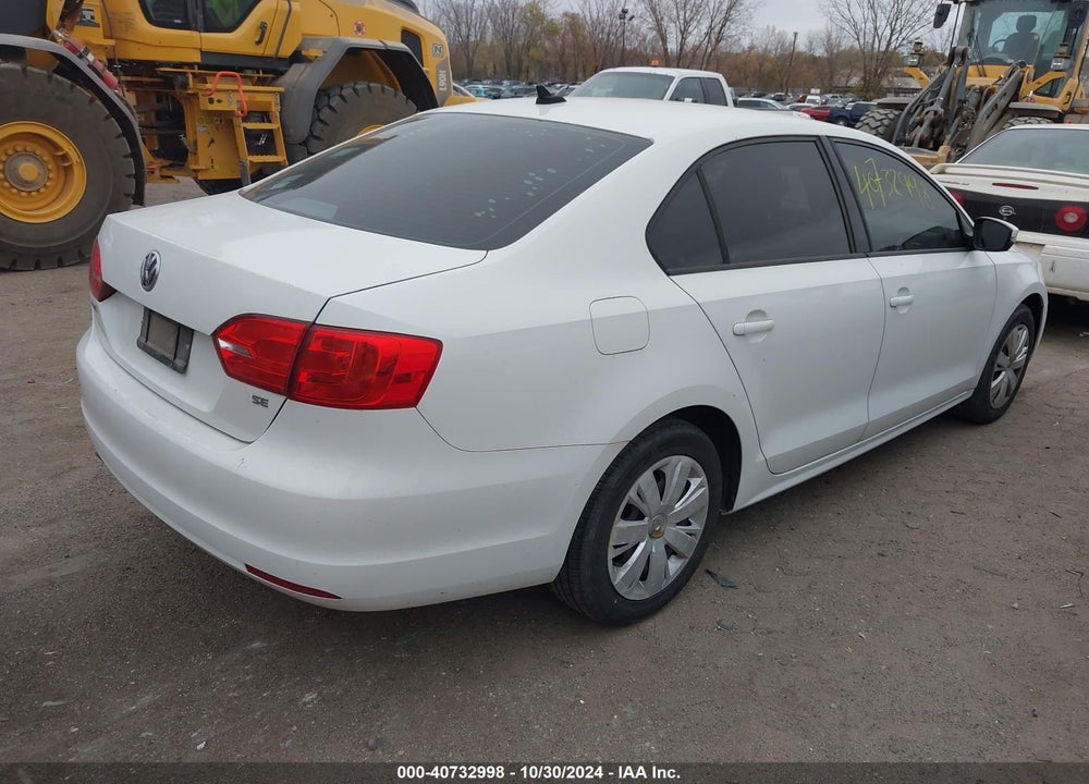 2014 VOLKSWAGEN JETTA 2.0L S VIN: 3VW2K7AJ5EM310763