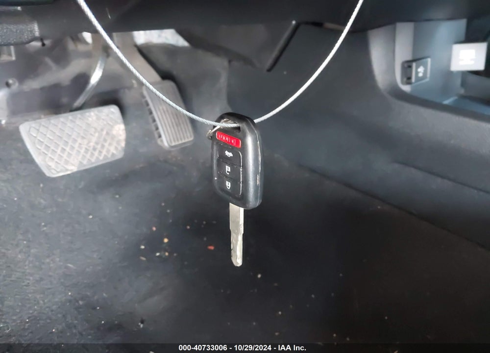 2019 HONDA CIVIC LX VIN: 19XFC2F62KE014615