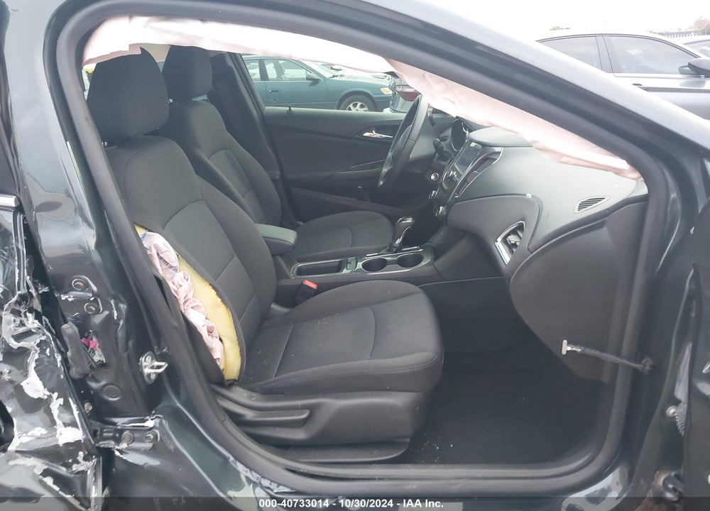 2018 CHEVROLET CRUZE VIN: 3G1BE6SM6JS641721