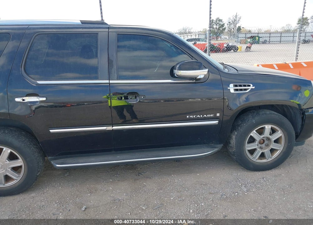 2008 CADILLAC ESCALADE STANDARD VIN: 1GYFK63888R262455