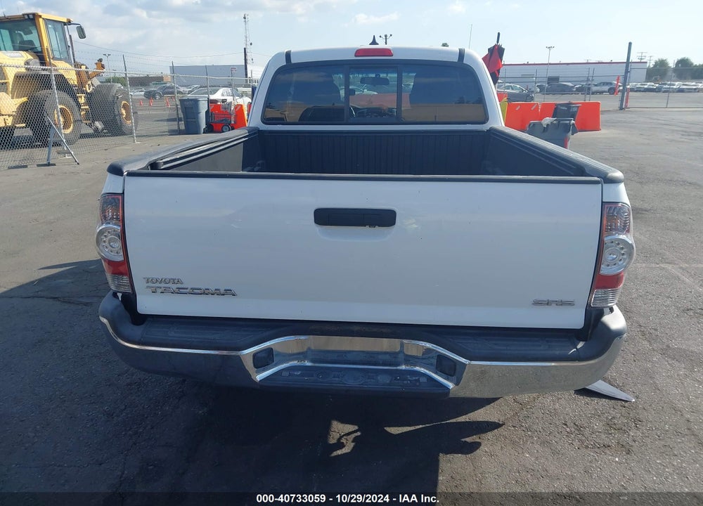 2015 TOYOTA TACOMA VIN: 5TFTX4CN2FX051314