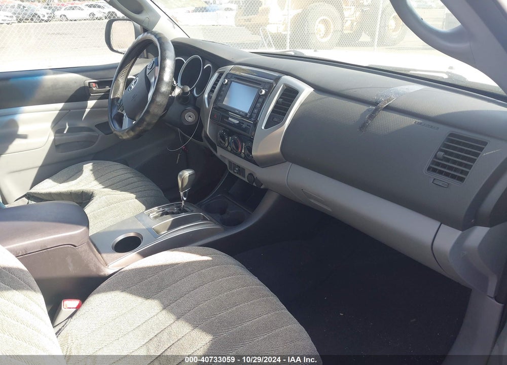 2015 TOYOTA TACOMA VIN: 5TFTX4CN2FX051314