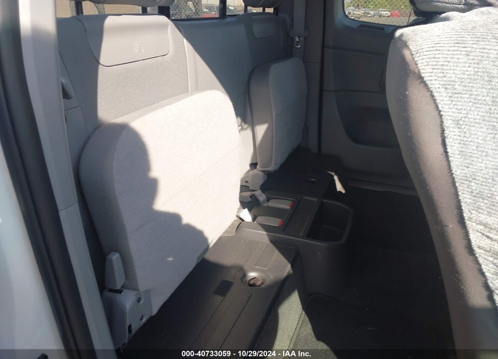 2015 TOYOTA TACOMA VIN: 5TFTX4CN2FX051314