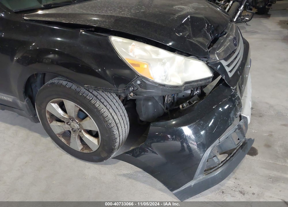 2010 SUBARU OUTBACK 2.5I LIMITED VIN: 4S4BRBLCXA3384395