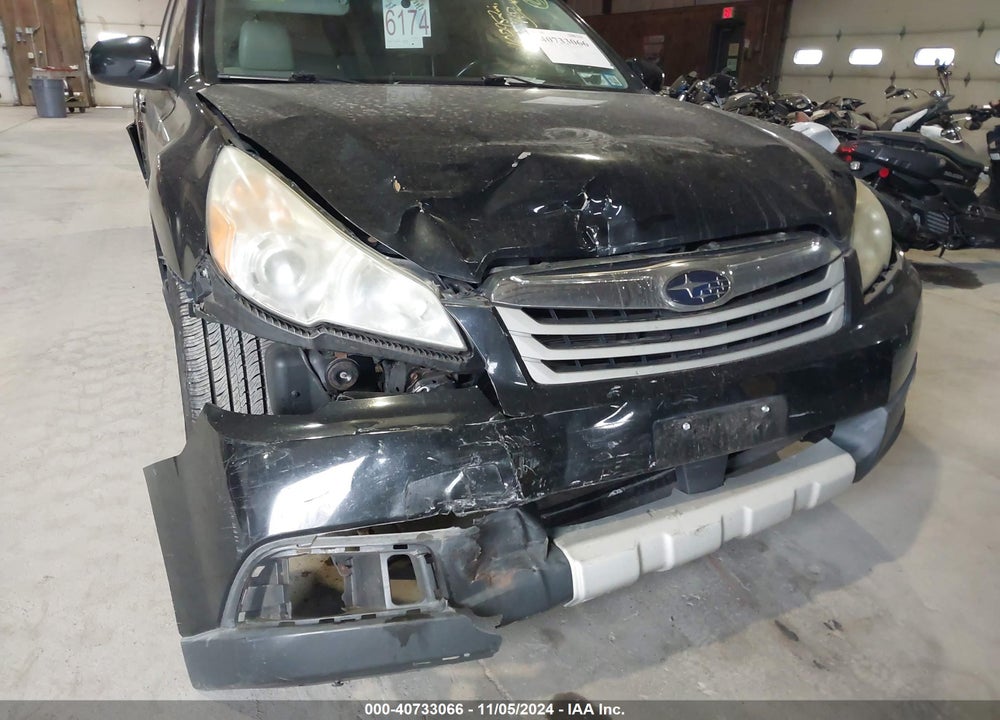 2010 SUBARU OUTBACK 2.5I LIMITED VIN: 4S4BRBLCXA3384395