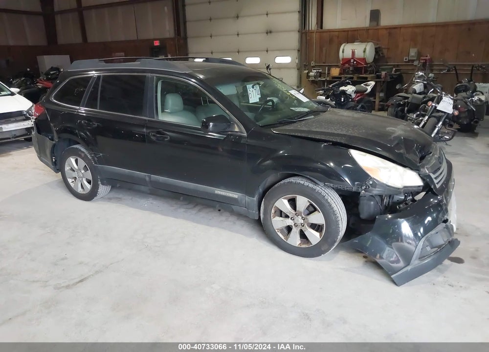 2010 SUBARU OUTBACK 2.5I LIMITED VIN: 4S4BRBLCXA3384395