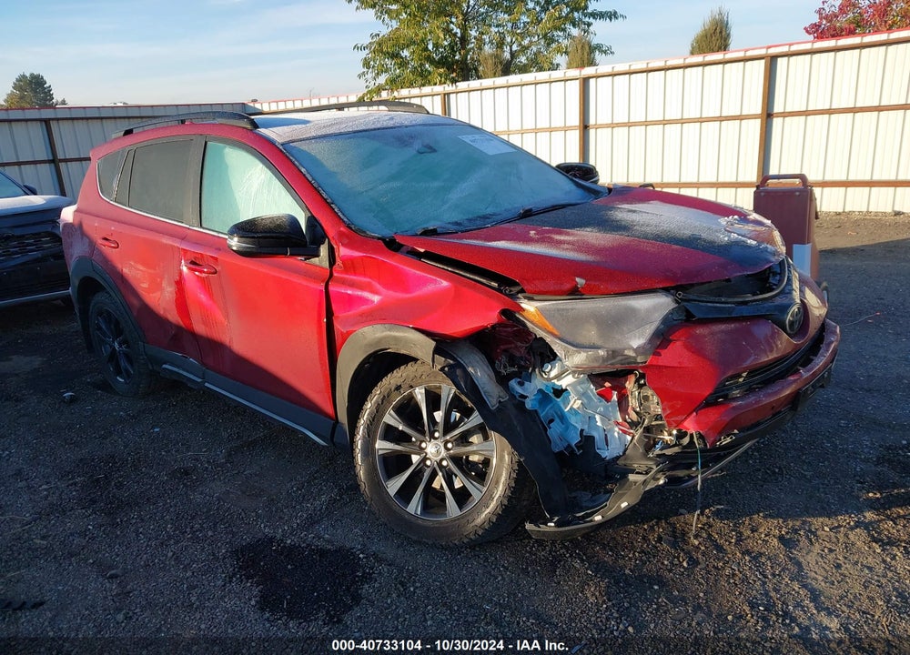 2018 TOYOTA RAV4 ADVENTURE/XLE VIN: 2T3RFREV6JW826928