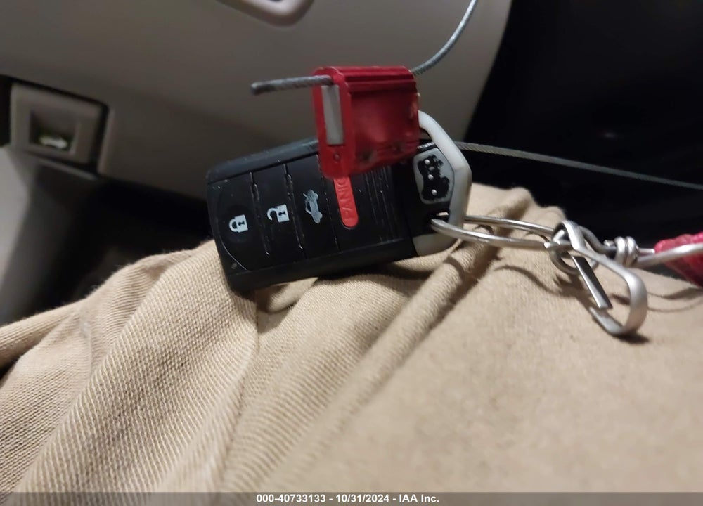 2010 ACURA TL 3.5 VIN: 19UUA8F50AA020102