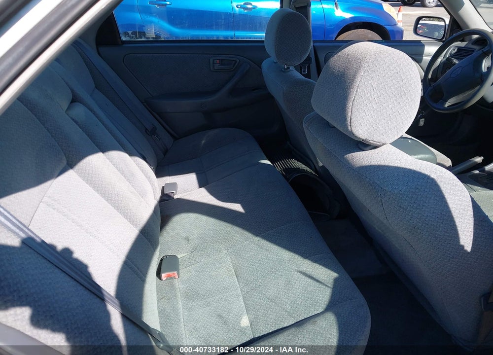 2001 TOYOTA CAMRY LE VIN: 4T1BG22K71U867092