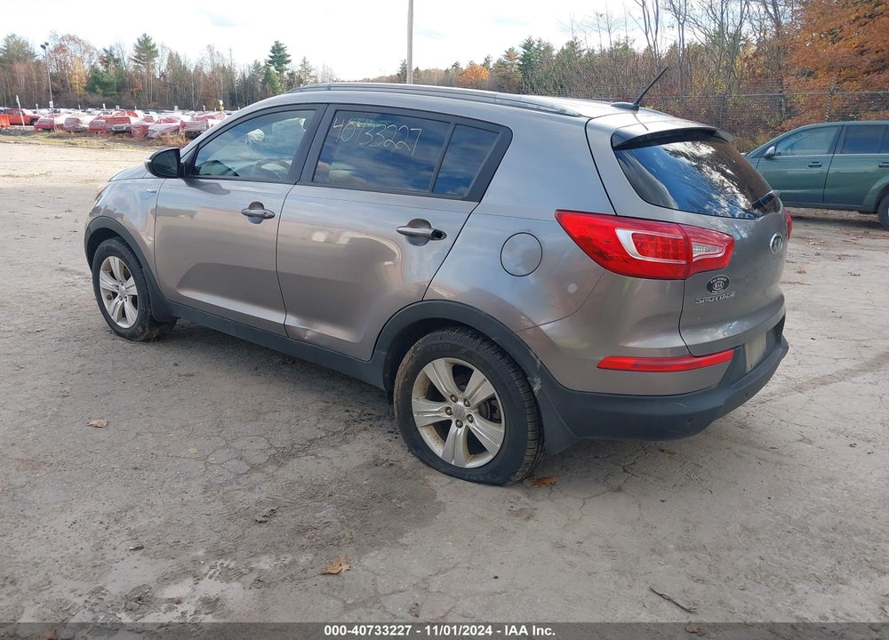 2011 KIA SPORTAGE LX VIN: KNDPBCA27B7042198