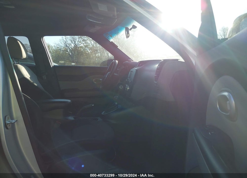 2017 KIA SOUL VIN: KNDJN2A21H7464063