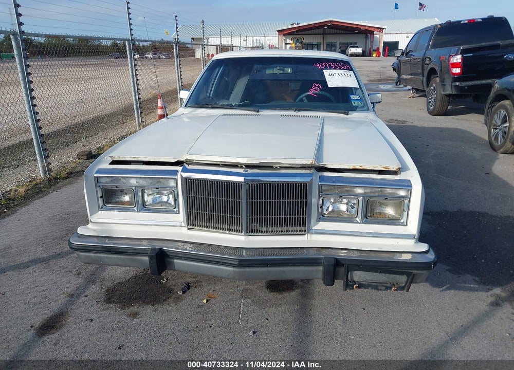 1983 CHRYSLER NEW YORKER FIFTH AVENUE VIN: 2C3BF66P5DR207594