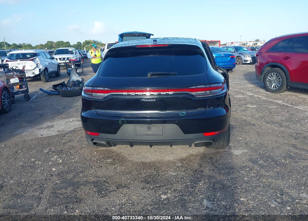 2021 PORSCHE MACAN VIN: WP1AA2A55MLB11301