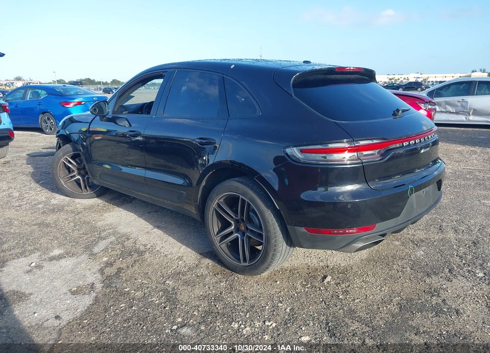 2021 PORSCHE MACAN VIN: WP1AA2A55MLB11301