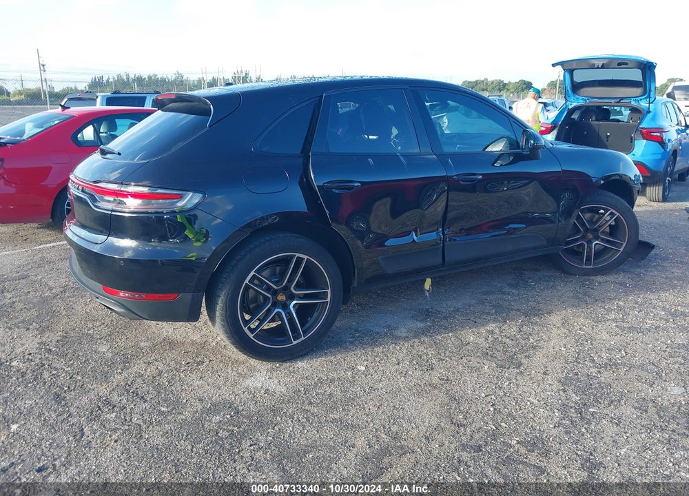 2021 PORSCHE MACAN VIN: WP1AA2A55MLB11301