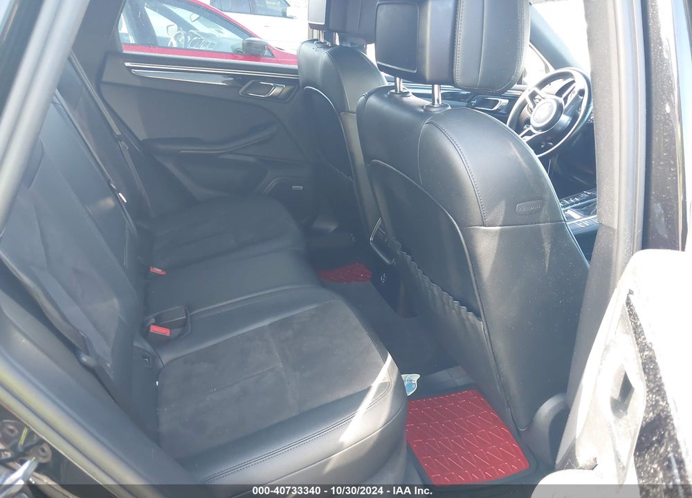 2021 PORSCHE MACAN VIN: WP1AA2A55MLB11301