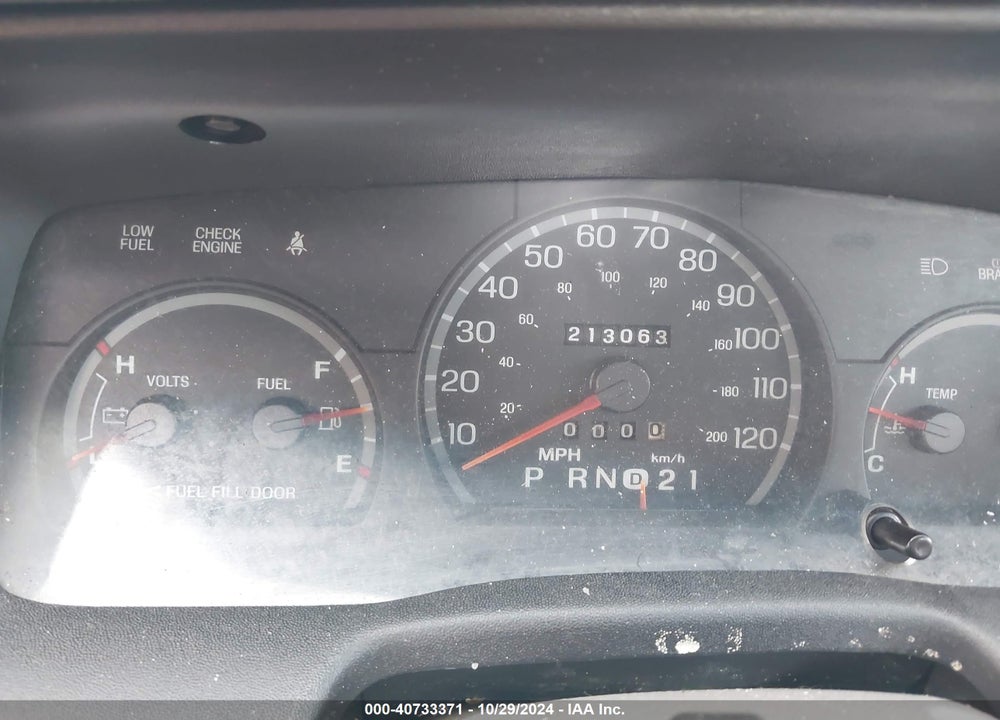 1998 FORD CROWN VICTORIA LX VIN: 2FAFP74W0WX171506
