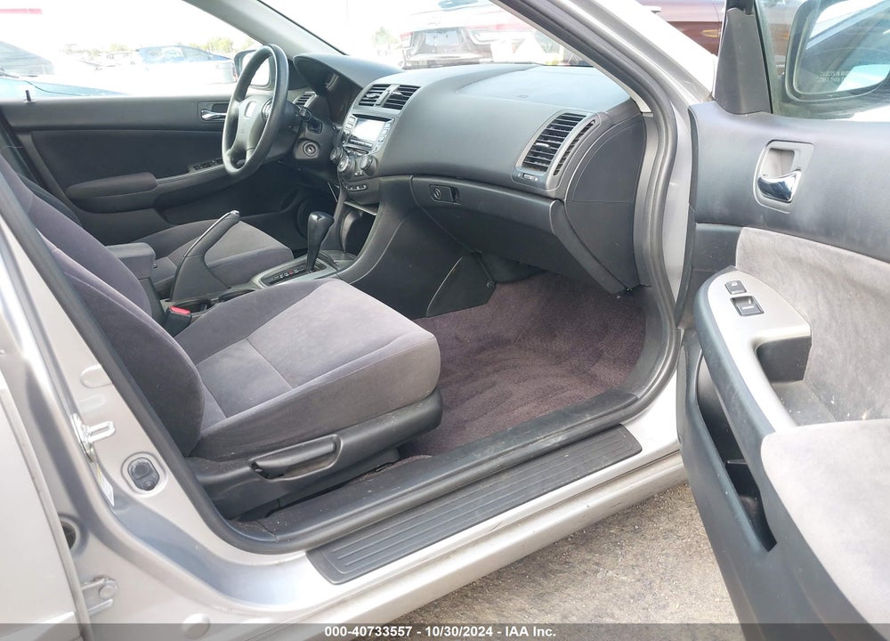 2004 HONDA ACCORD 2.4 EX VIN: JHMCM56634C036259