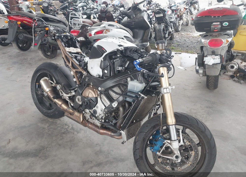 2022 BMW S 1000 RR VIN: WB10E2309N6F51086