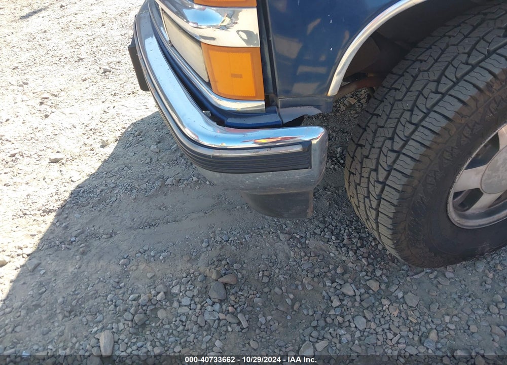 1997 CHEVROLET TAHOE LS VIN: 1GNEC13R3VJ372972