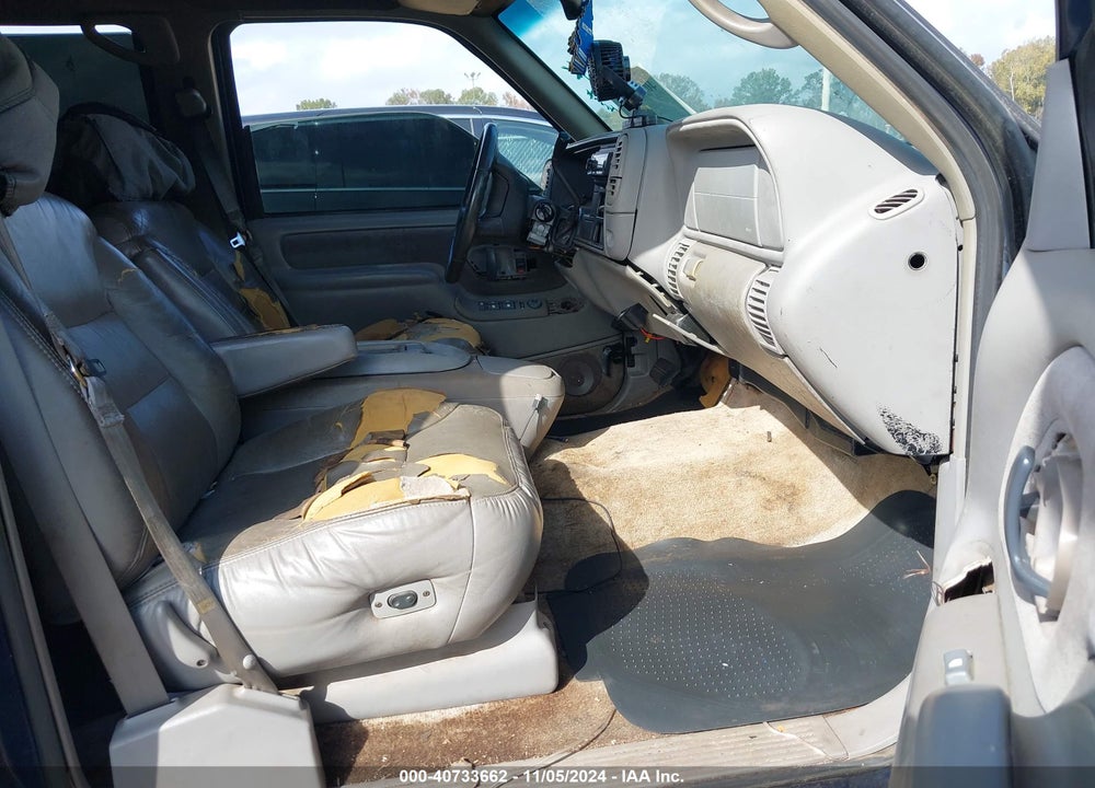 1997 CHEVROLET TAHOE LS VIN: 1GNEC13R3VJ372972