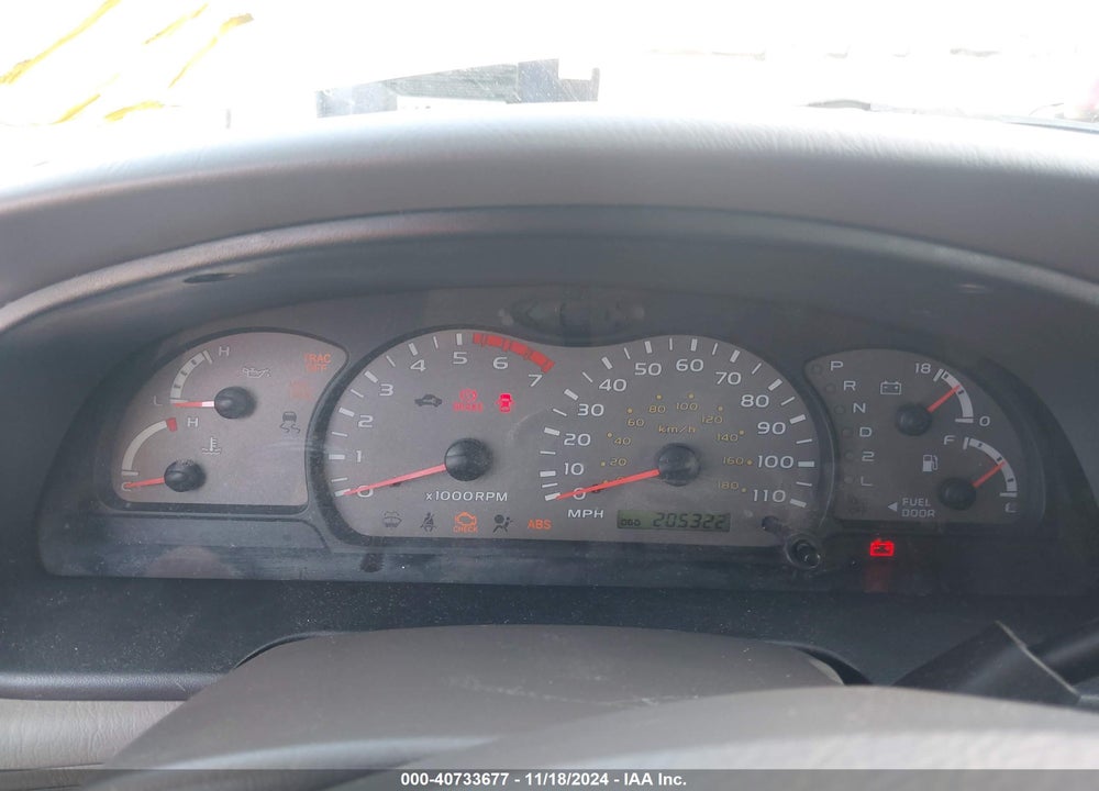2004 TOYOTA SEQUOIA SR5 V8 VIN: 5TDZT34A04S233785