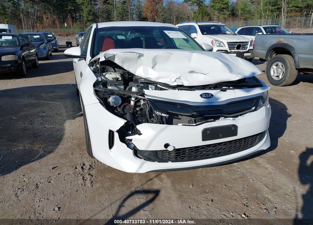 2018 KIA OPTIMA HYBRID PREMIUM VIN: KNAGT4LE9J5023329