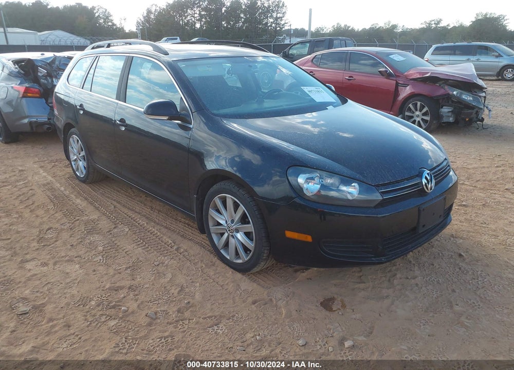 2014 VOLKSWAGEN JETTA SPORTWAGEN 2.0L TDI VIN: 3VWPL7AJ1EM610822