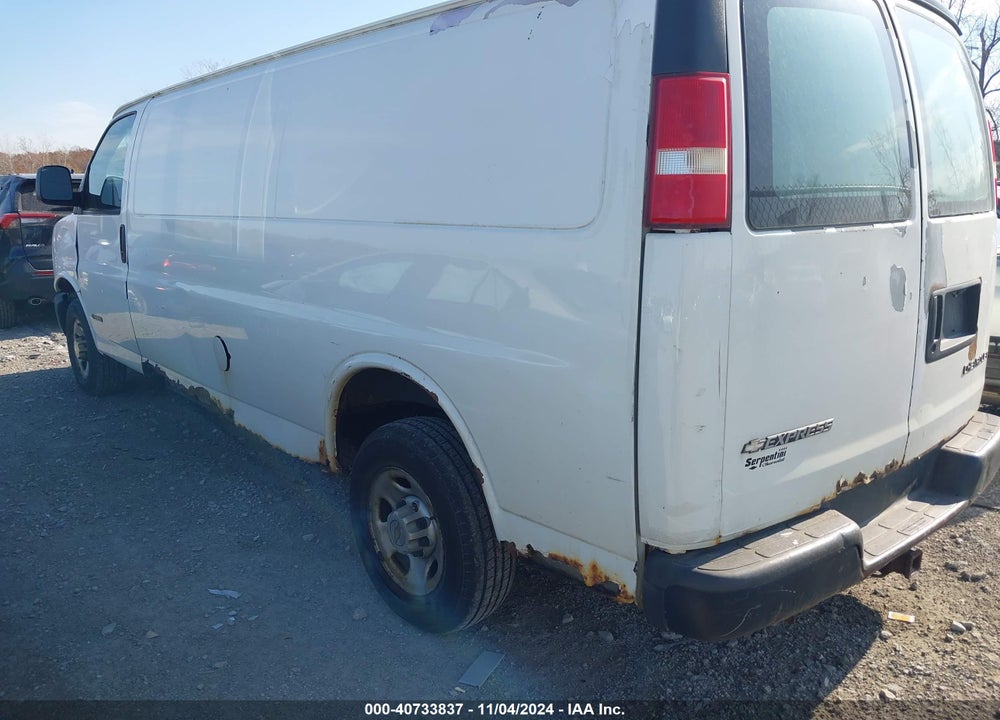 2005 CHEVROLET EXPRESS VIN: 1GCGG29U251112215