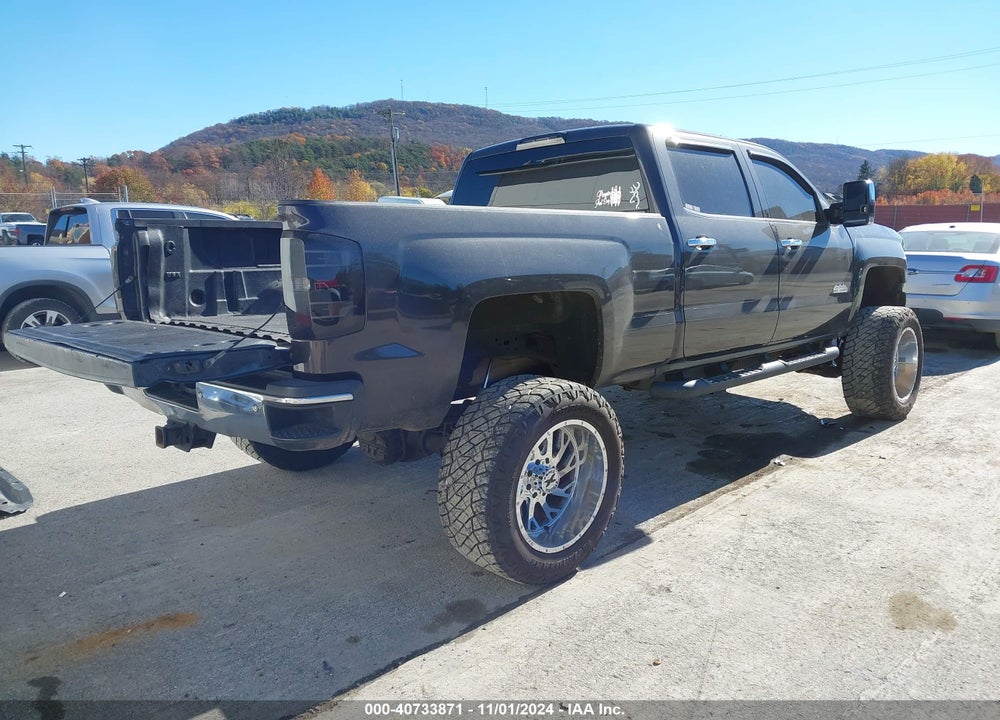 2016 CHEVROLET SILVERADO 2500HD LTZ VIN: 1GC1KWE85GF174038